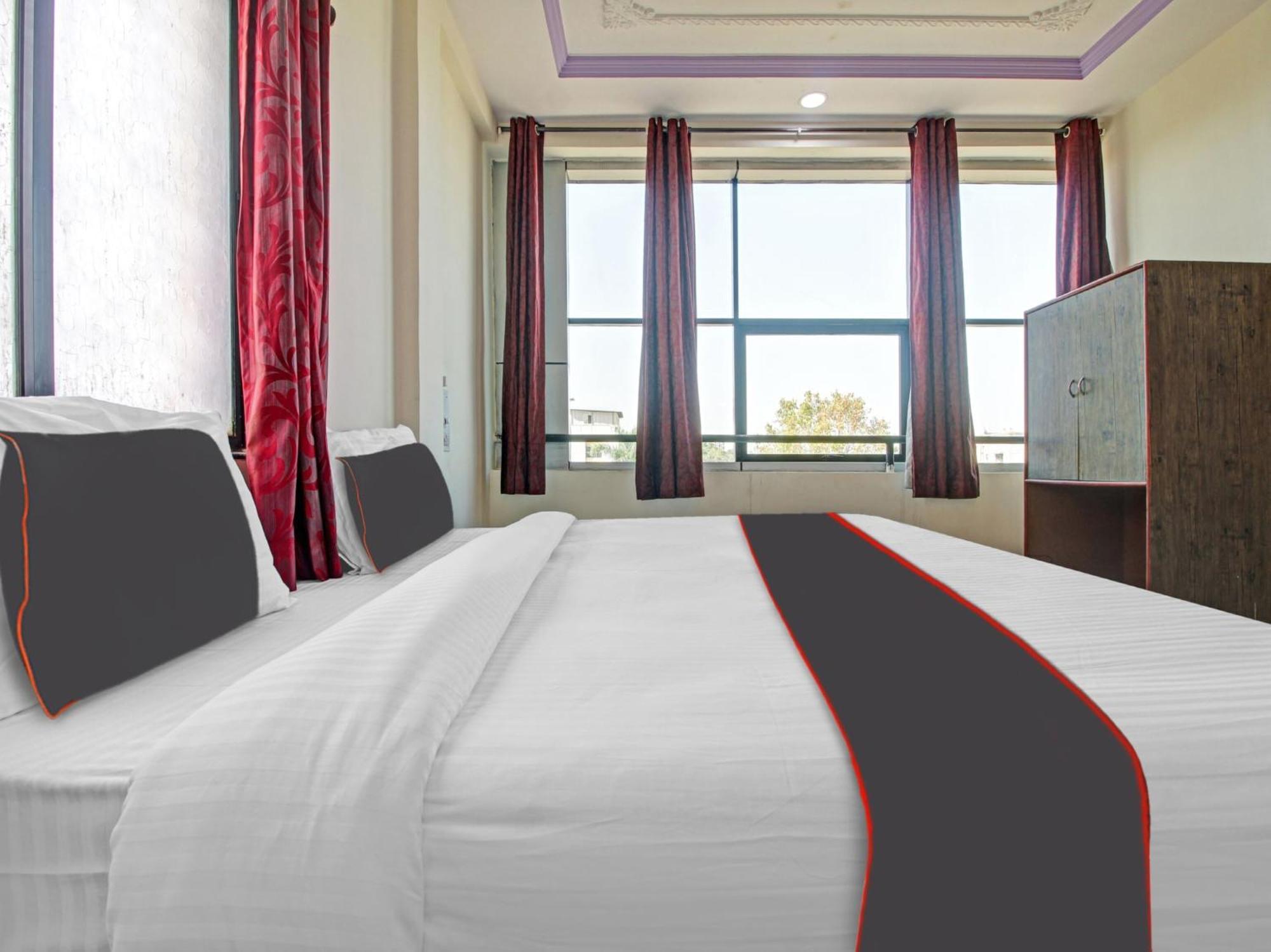 Collection O Fortune Inn Phursungi Luaran gambar